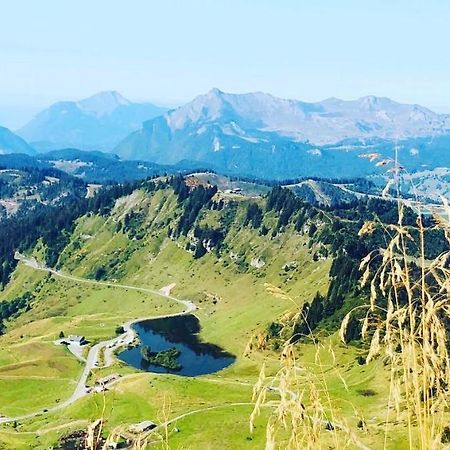 Superbe Appartement Au Centre De Samoëns Esterno foto