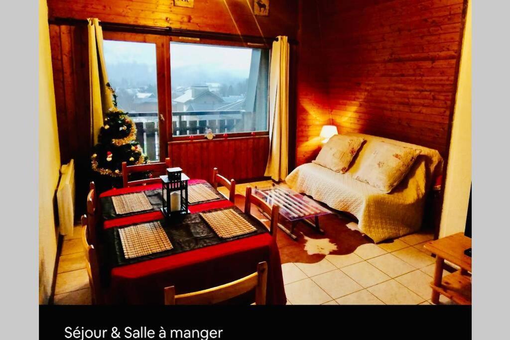 Superbe Appartement Au Centre De Samoëns Esterno foto